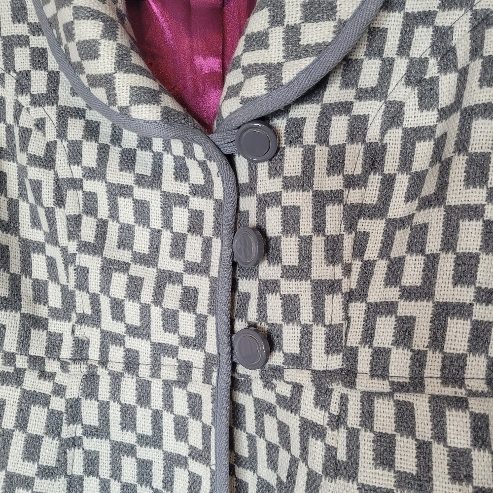 Tulle Gray Geometric Blazer Jacket - Picture 7 of 11
